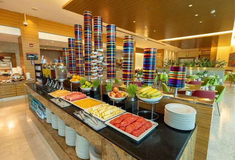 هتل Hilton Doha