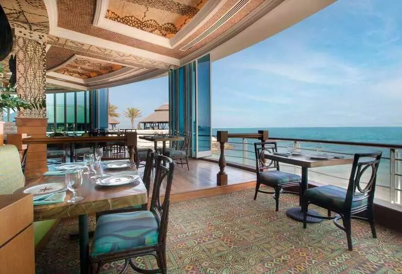 هتل Hilton Doha