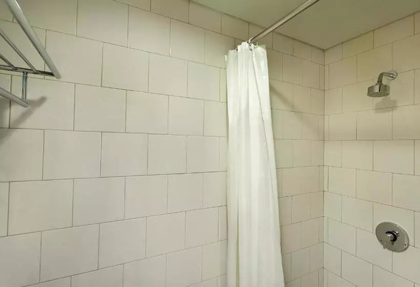 בית מלון כפרי Ibis Budget Jakarta Cikini