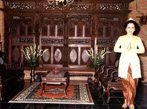 호텔 Istana Batik Ratna