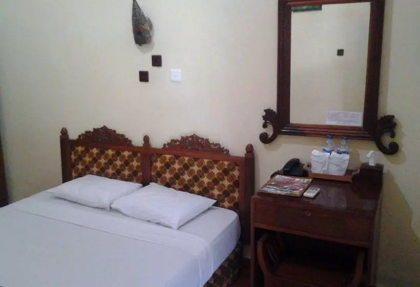 호텔 Istana Batik Ratna