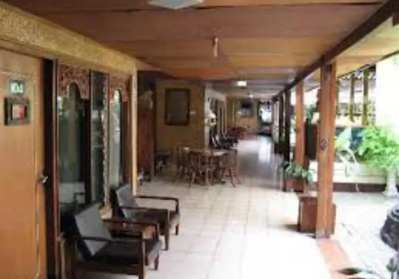 호텔 Istana Batik Ratna