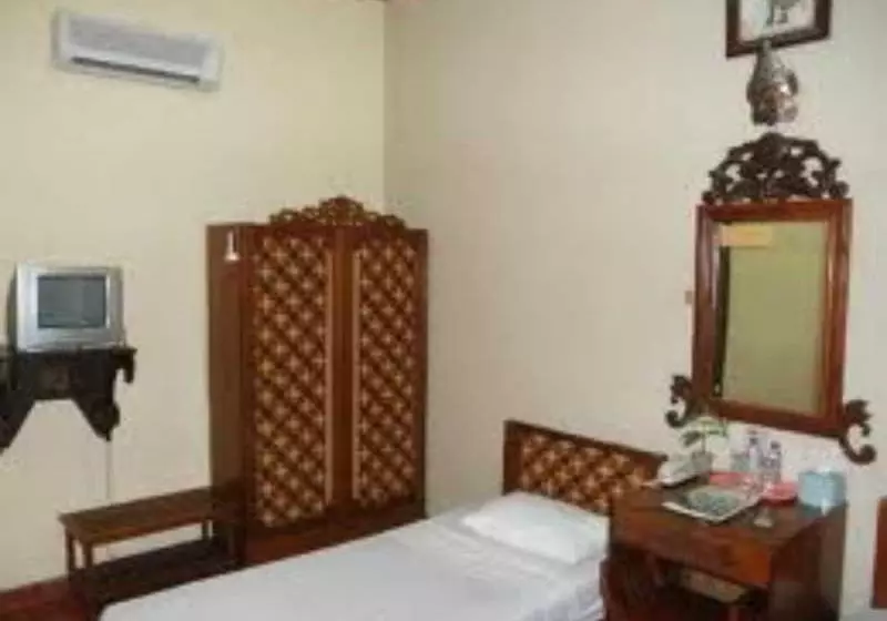 호텔 Istana Batik Ratna