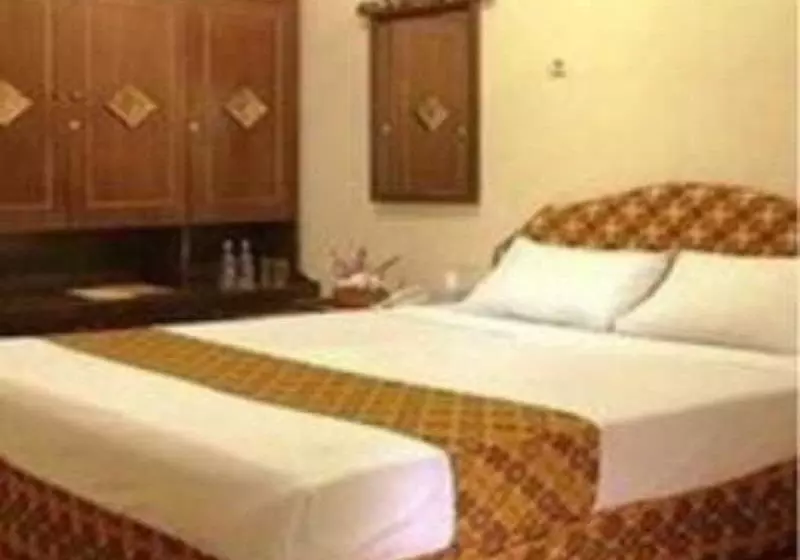 호텔 Istana Batik Ratna