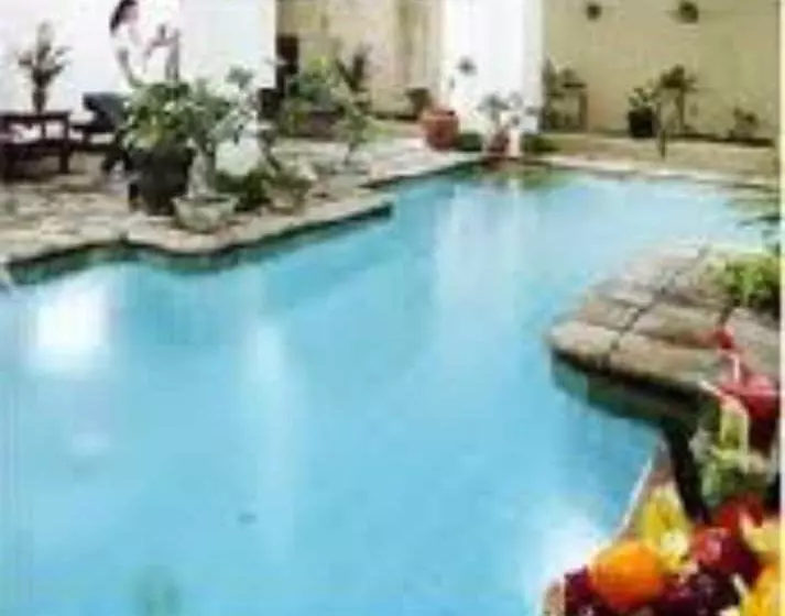 호텔 Istana Batik Ratna