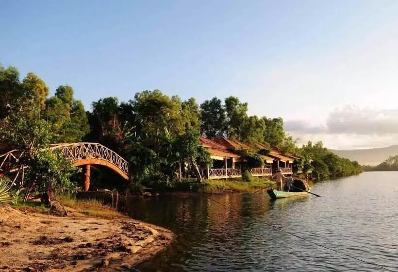 هتل Chez Carole Beach Resort & Spa