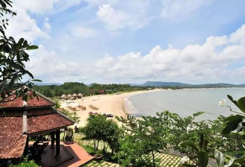 هتل Chez Carole Beach Resort & Spa