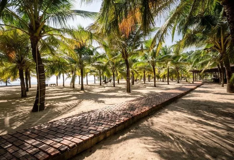 هتل Chez Carole Beach Resort & Spa