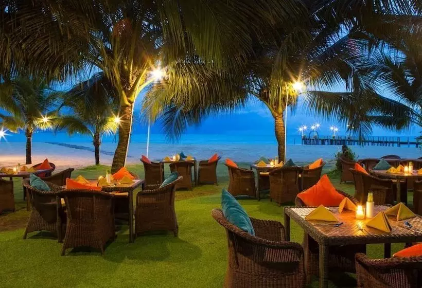 هتل Chez Carole Beach Resort & Spa