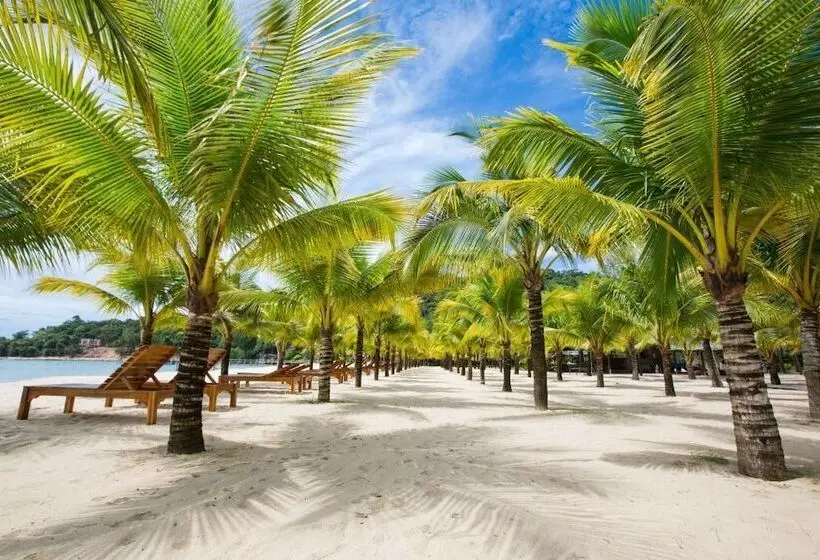 هتل Chez Carole Beach Resort & Spa