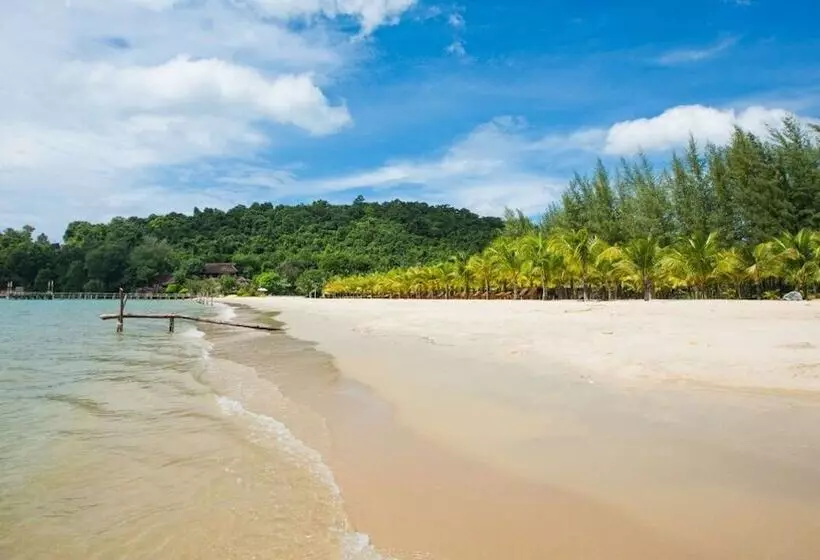 هتل Chez Carole Beach Resort & Spa