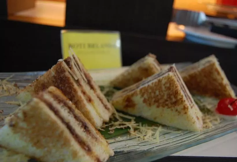 هتل Santika Bsd City Serpong