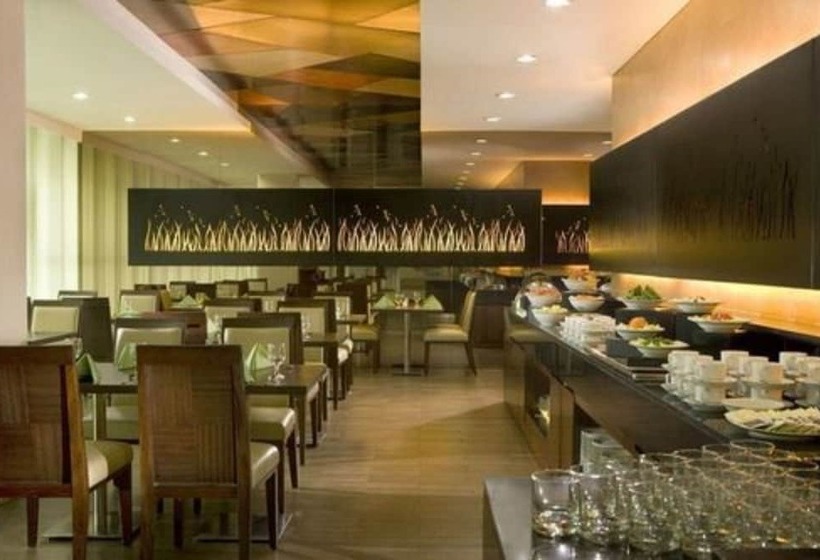 فندق Santika Bsd City Serpong