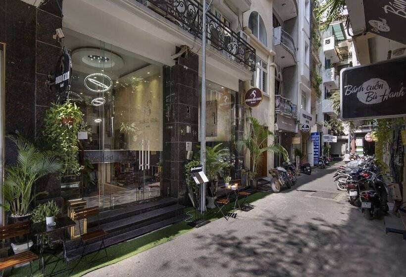 Splendid Star Grand Hotel And Spa