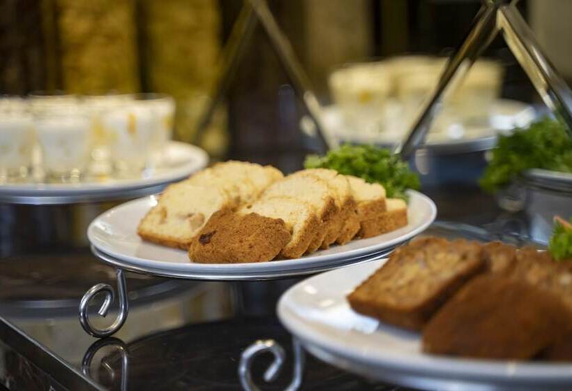 Splendid Star Grand Hotel And Spa