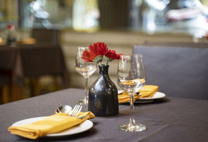 Splendid Star Grand Hotel And Spa