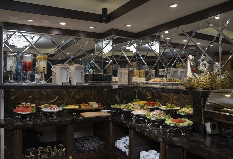 Splendid Star Grand Hotel And Spa