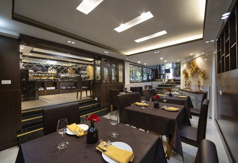 Splendid Star Grand Hotel And Spa