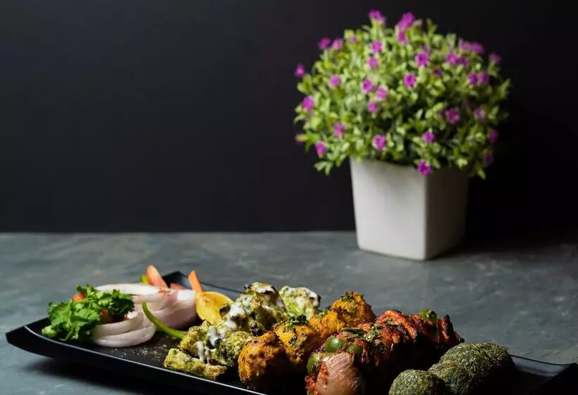 בית מלון כפרי The Fern Residency, Subhash Bridge, Ahmedabad