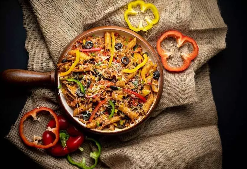 בית מלון כפרי The Fern Residency, Subhash Bridge, Ahmedabad