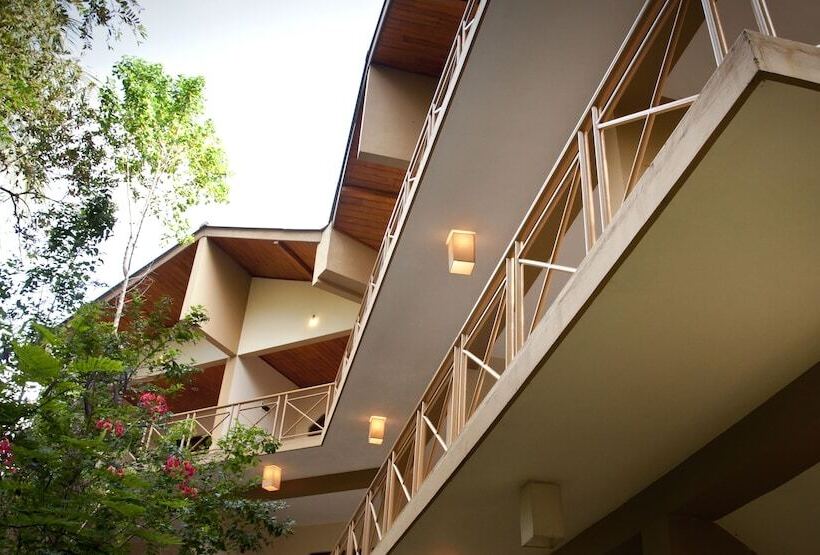 Pelwehera Village Resort