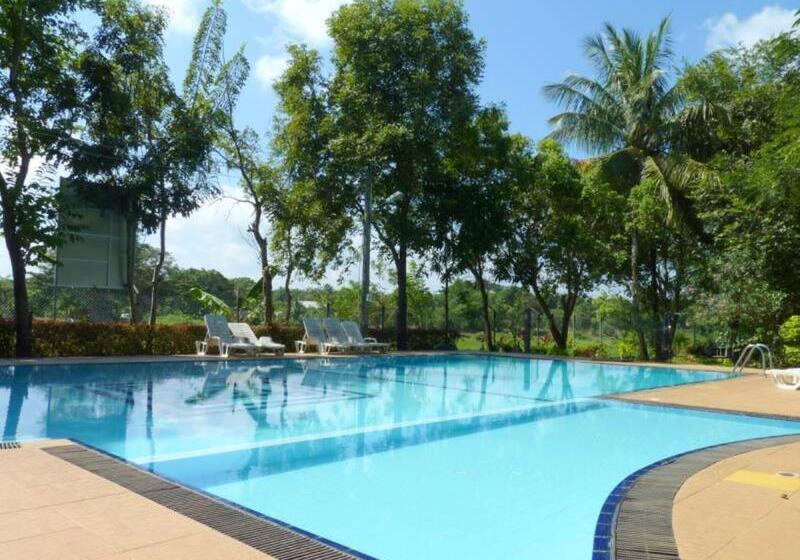 Pelwehera Village Resort