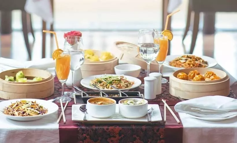 Radisson Blu Udaipur Palace Resort & Spa