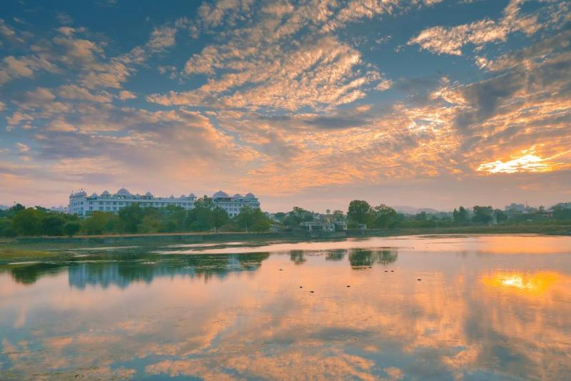 Radisson Blu Udaipur Palace Resort & Spa