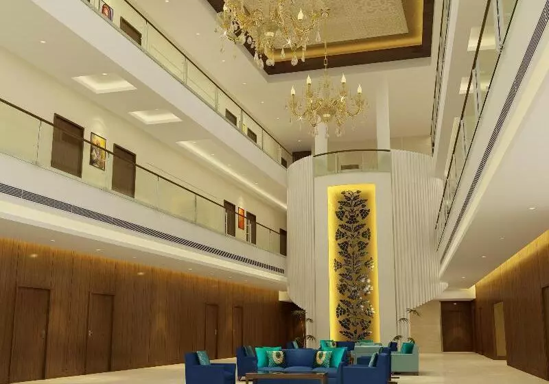 Radisson Blu Udaipur Palace Resort & Spa