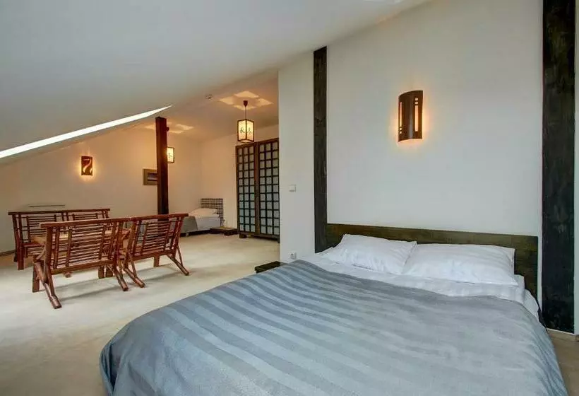 تختخواب و صبحانه Aero