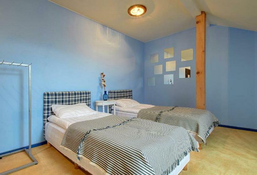 تختخواب و صبحانه Aero