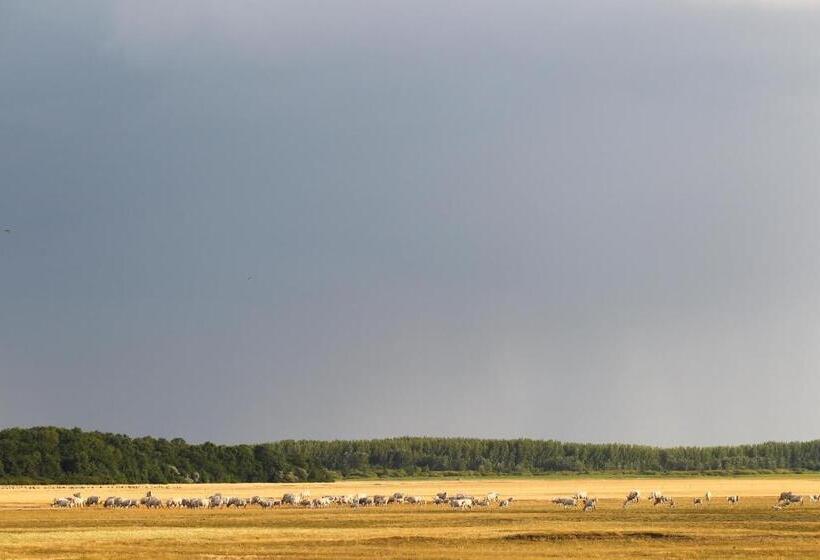 مبيت وإفطار Bibic Nature Lodge