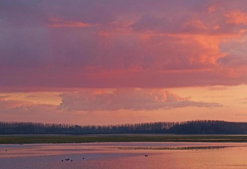 مبيت وإفطار Bibic Nature Lodge