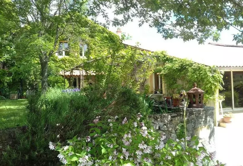 Aamiaismajoitus (B&B) Gite De Groupe 15p, 7 Ch, 6 Sdb, Parc Et Salle De Réception, Ou Chambres D Hotes