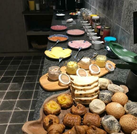 민박 De Worfthoeve