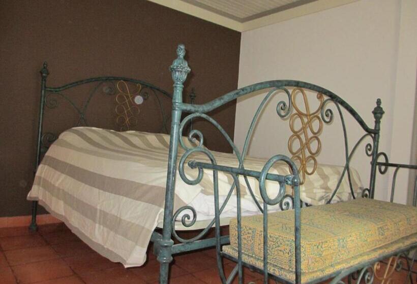 مبيت وإفطار Quinta Do Outeiro