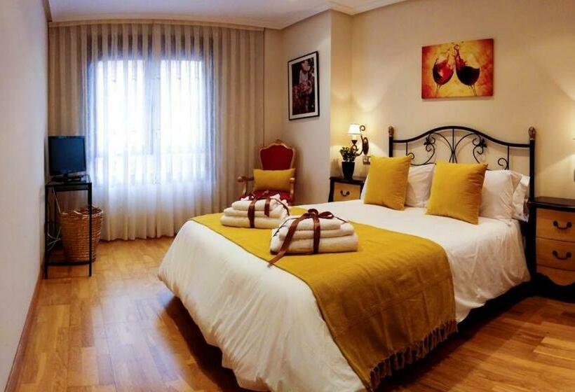 Отель Claren S Guesthouse