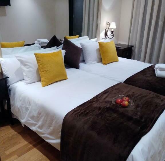 Отель Claren S Guesthouse