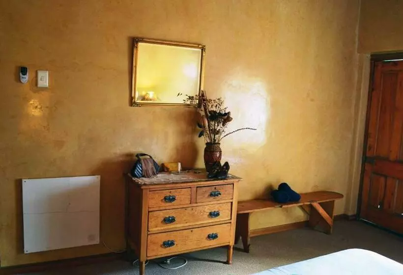 ホテル Finchley Farm Cottages