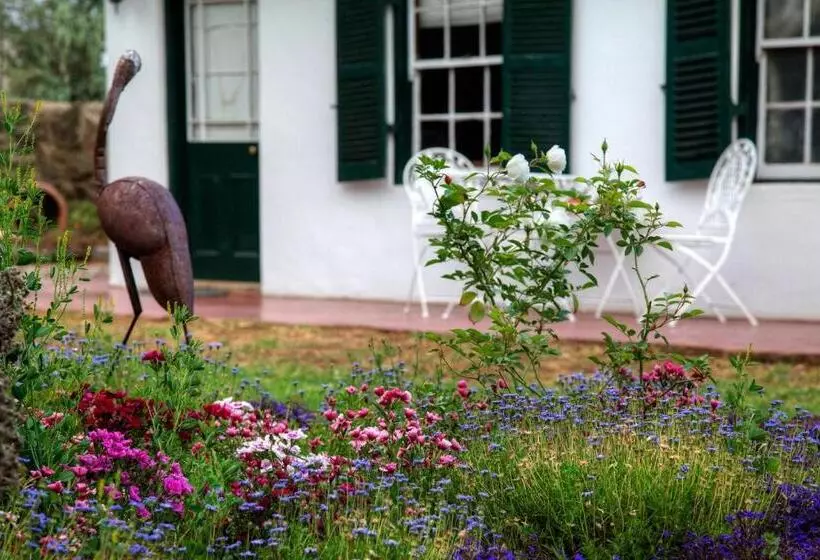 ホテル Finchley Farm Cottages