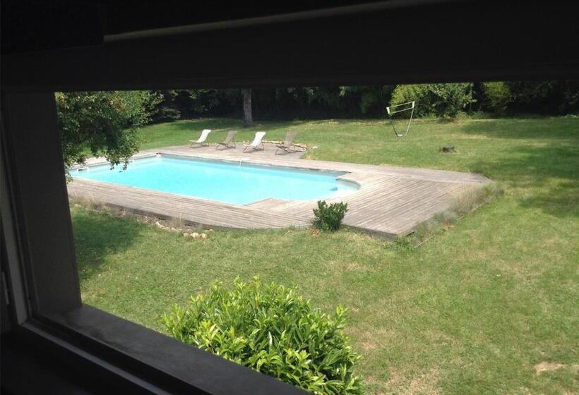 La Grange De La Batone Bed And Breakfast