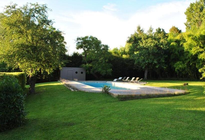 La Grange De La Batone Bed And Breakfast