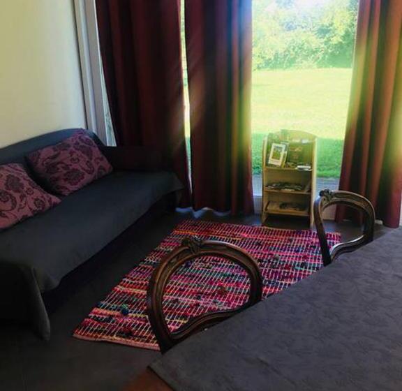 La Grange De La Batone Bed And Breakfast