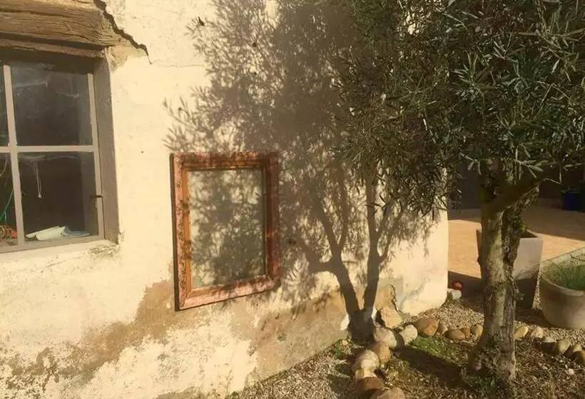 La Grange De La Batone   Bed And Breakfast