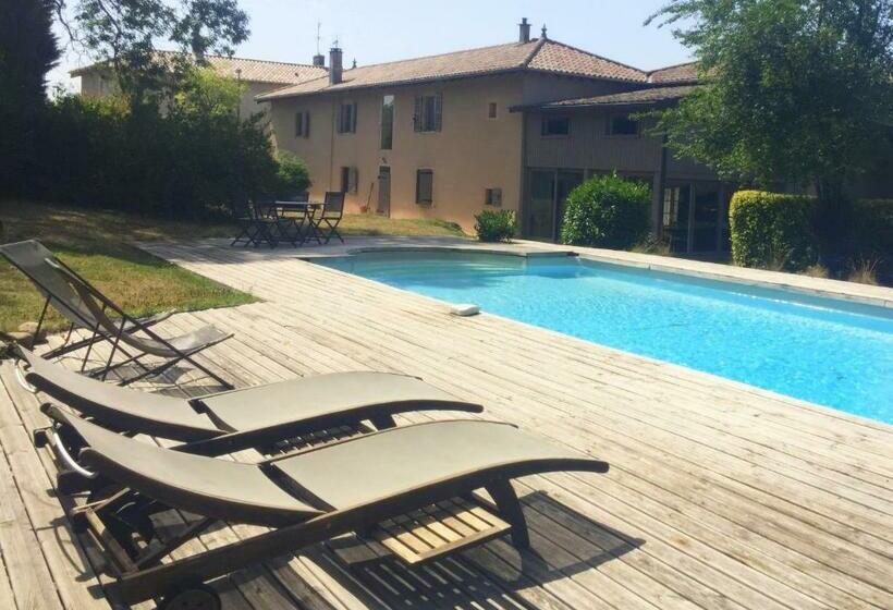 La Grange De La Batone Bed And Breakfast