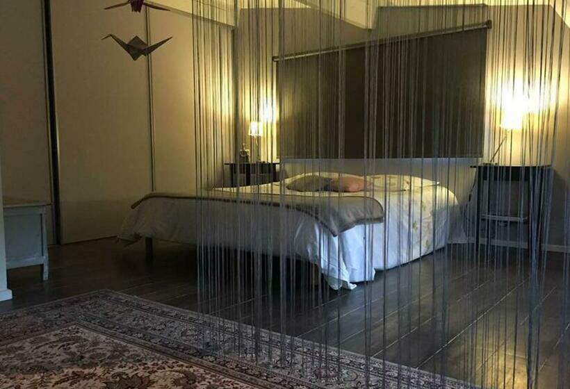 La Grange De La Batone Bed And Breakfast