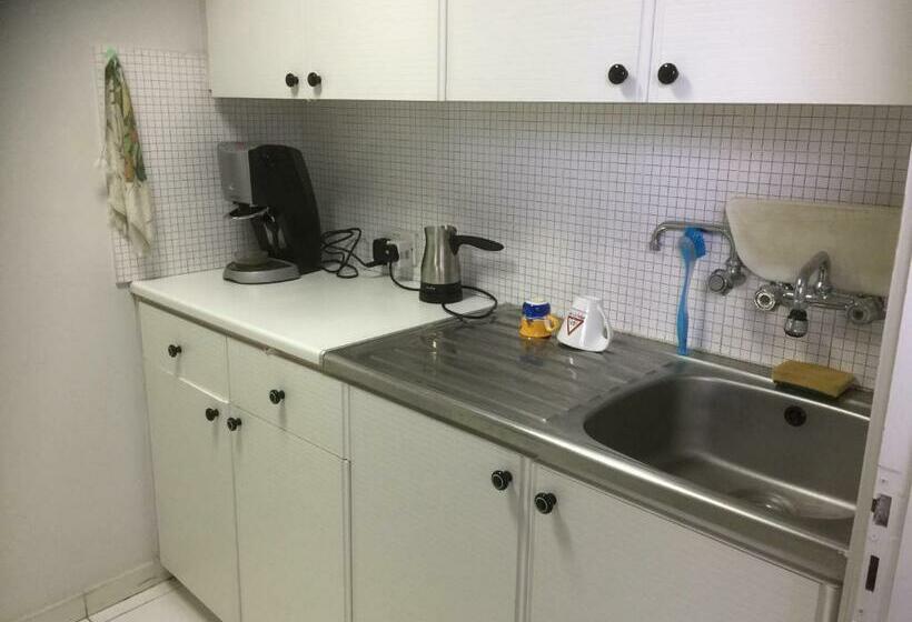 پانسیون Datacom Guest House