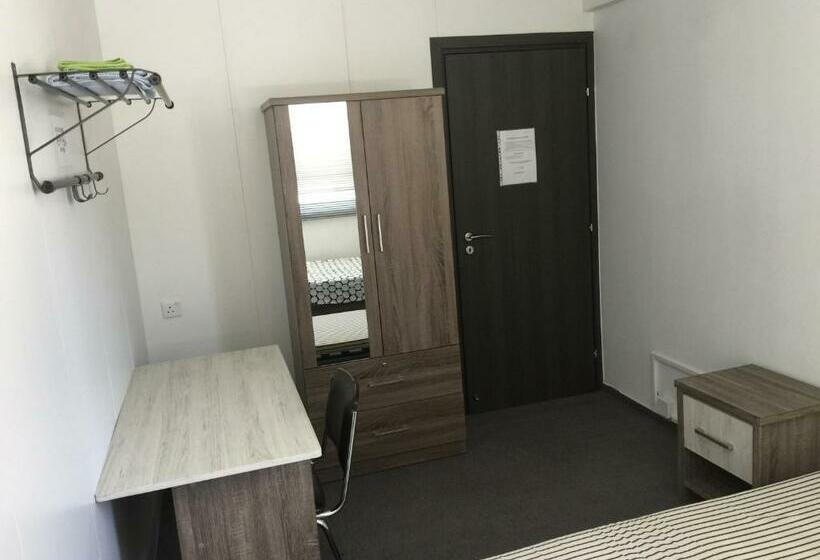 پانسیون Datacom Guest House