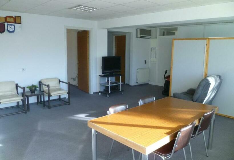 پانسیون Datacom Guest House