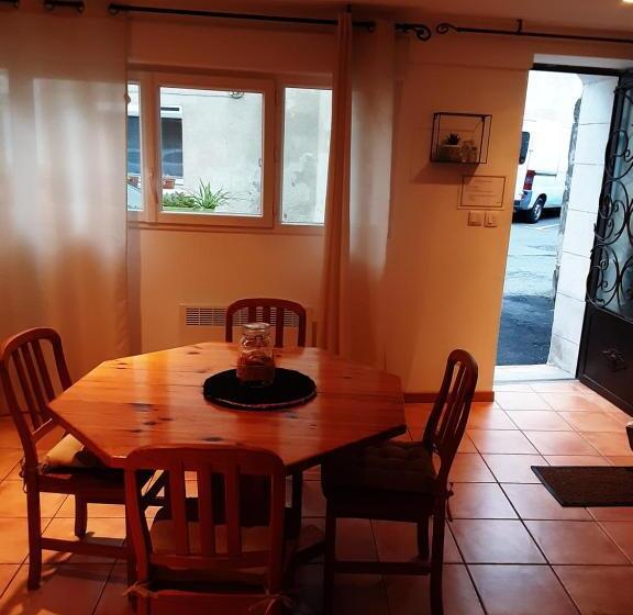 بنسيون La Petite Cabrière